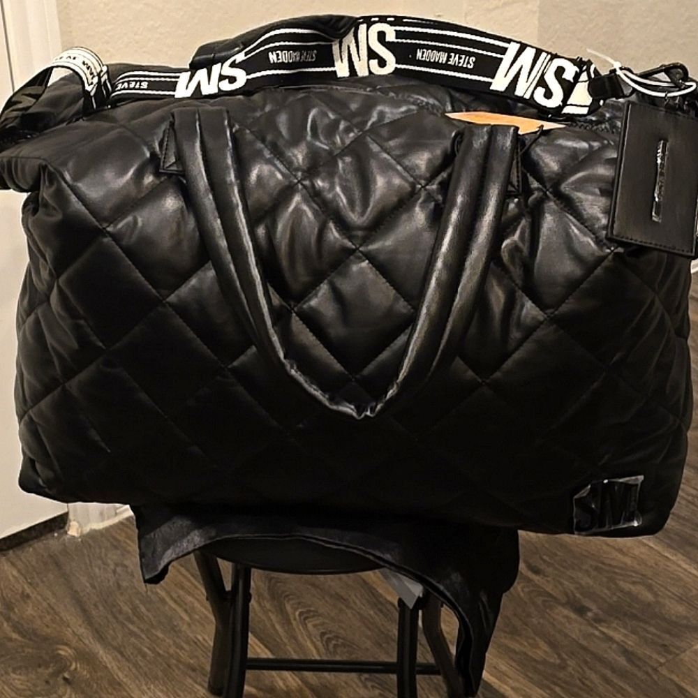 Steve Madden BGlaze Quilted Weekender- Black - Picture 5 of 9